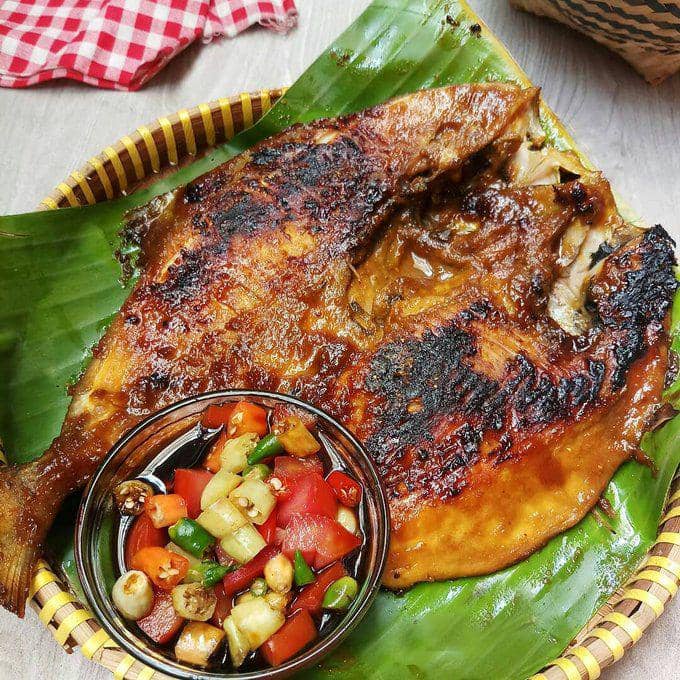 Ayam Bakar 'Abah Yape': Rasa yang Menggugah Selera di Jantung Cilacap
